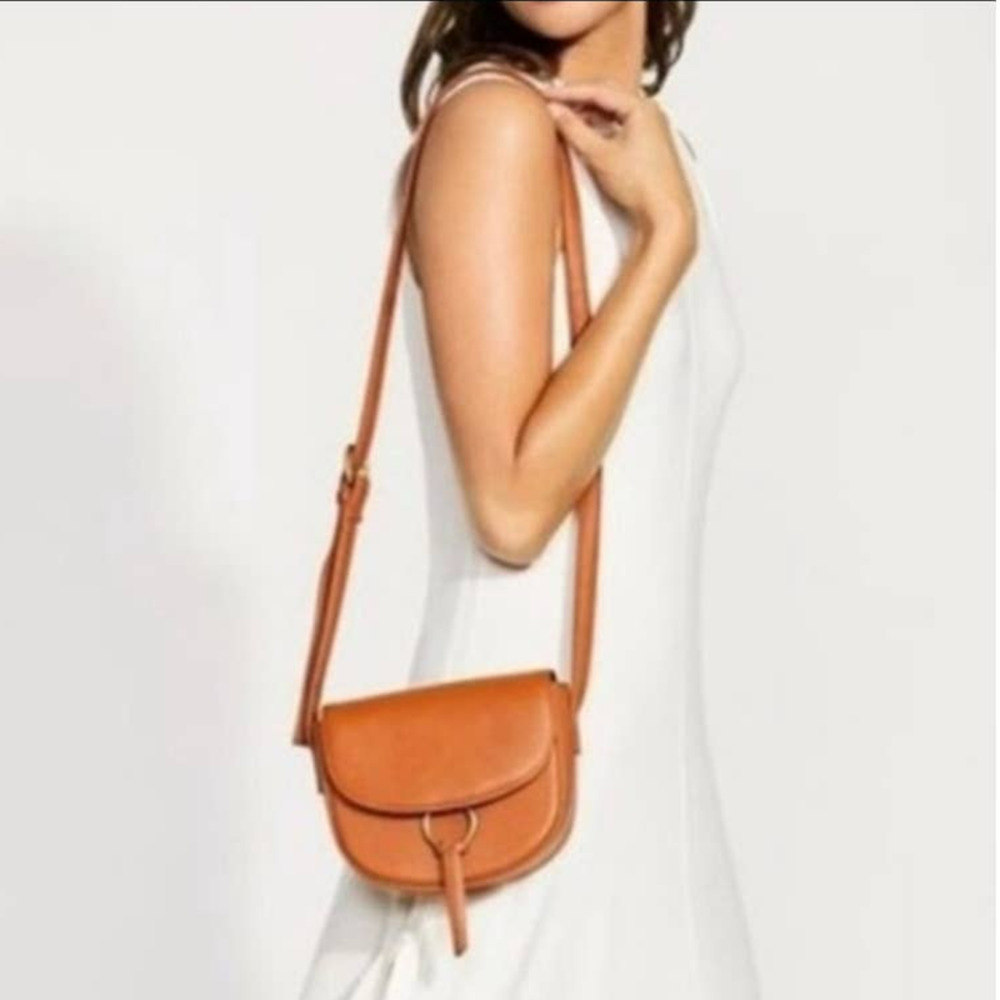 Chic Tan Crossbody Bag